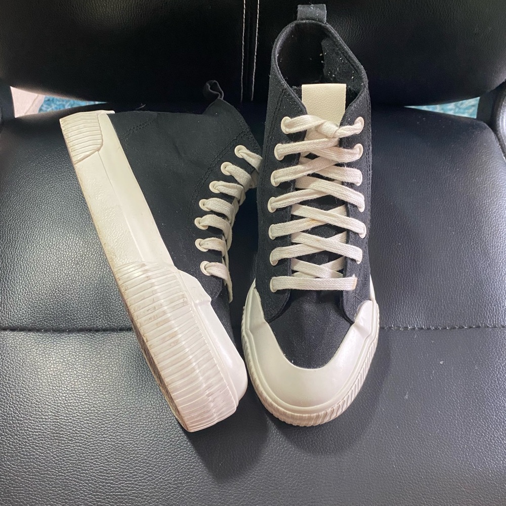 Primark Hightop Black and White Canvas Sneakers Size 6